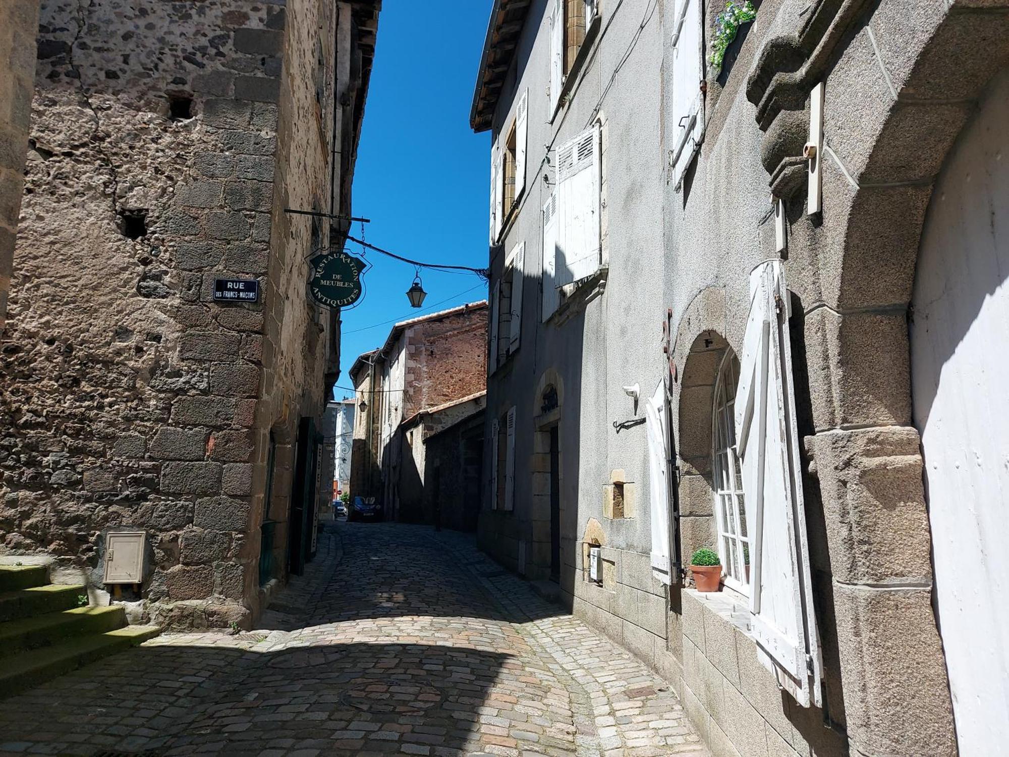 Charming Two Bedroom Gite With Beautiful Gardens Confolens Exterior foto