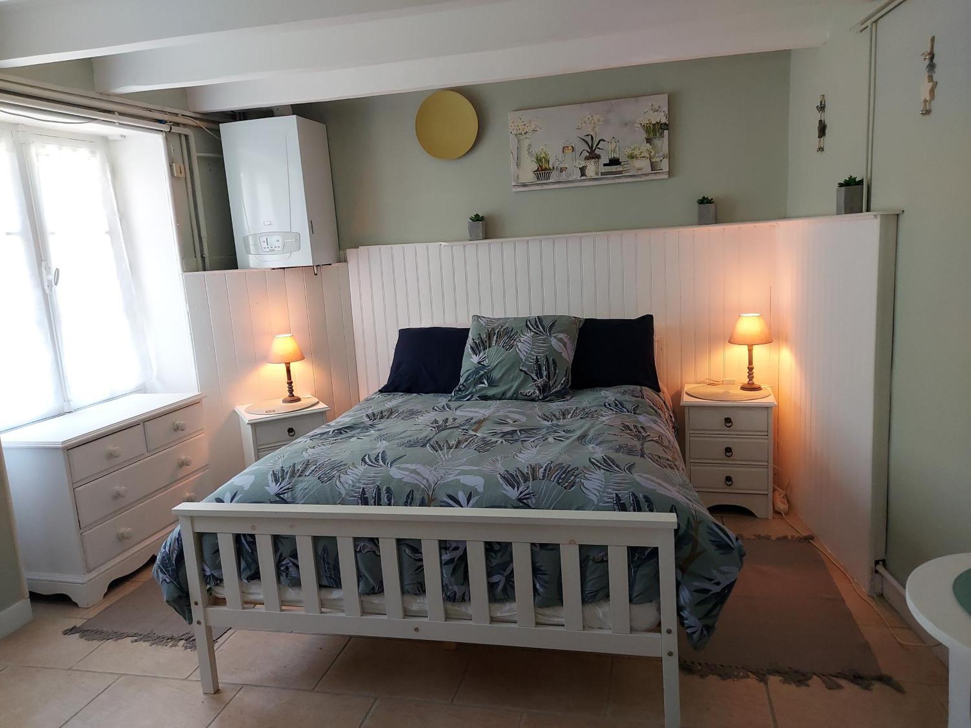 Charming Two Bedroom Gite With Beautiful Gardens Confolens Exterior foto